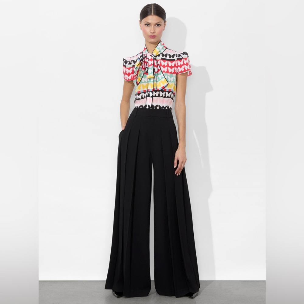 NWT Alice + Olivia Jeannie Butterfly Silk Tie-Neck Top - Picture 5 of 8